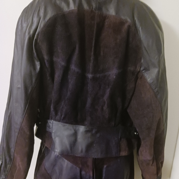 Bermans leather/suede skirt/jacket set - Picture 9 of 12